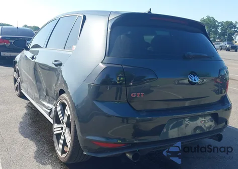 2015 Volkswagen Golf Gti 2.0T Se W/Performance Package 4-Door z USA, uszkodzony, nr VIN 3VW547AUXFM102736